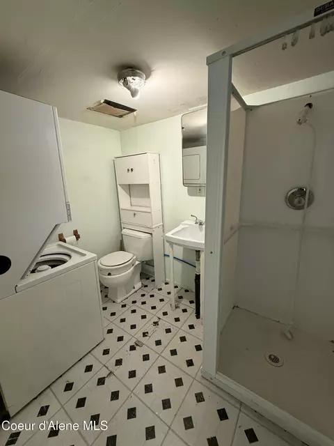 Bath - 492 Burke Rd, Wallace, ID 83873 photo 1 of 1
