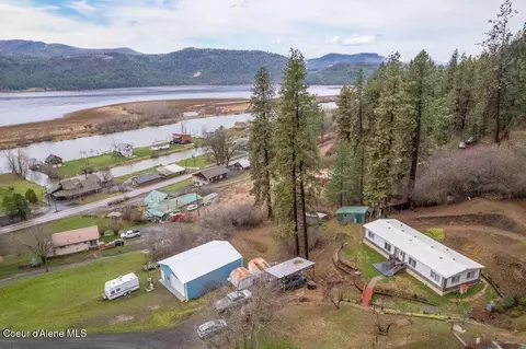 136 Delphi Ln, Saint Maries, ID 83861