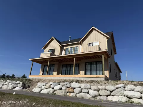 51 Kayak Loop, Oldtown, ID 83822