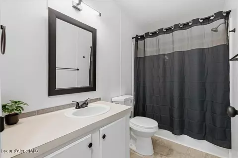 Bath - 4879 E 16th Ave # 5, Post Falls, ID 83854 photo 3 of 3