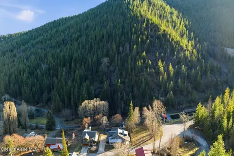 View/Area - 1019 Main St #&, Wardner, ID 83837 photo 4 of 5