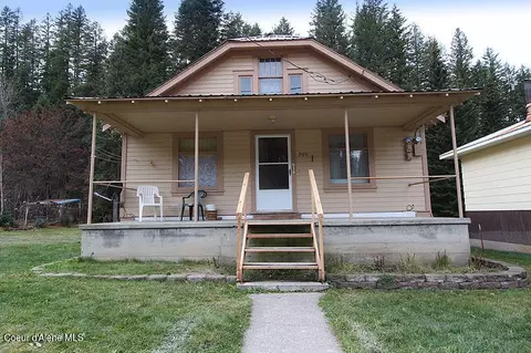 250 Copper St, Mullan, ID 83846