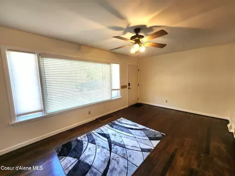 607 W Riverside Ave, Kellogg, ID 83837 photo 4