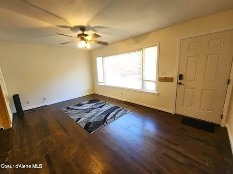 607 W Riverside Ave, Kellogg, ID 83837 photo 3