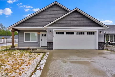 31782 N 8th Ave, Spirit Lake, ID 83869
