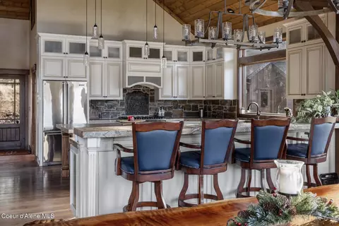 Kitchen - 337 W Coon Creek Rd, Plummer, ID 83851 photo 3 of 6