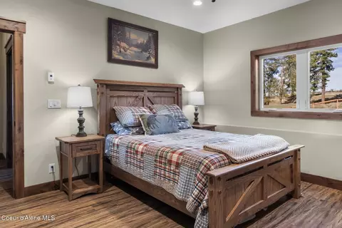 Bedroom - 337 W Coon Creek Rd, Plummer, ID 83851 photo 3 of 3