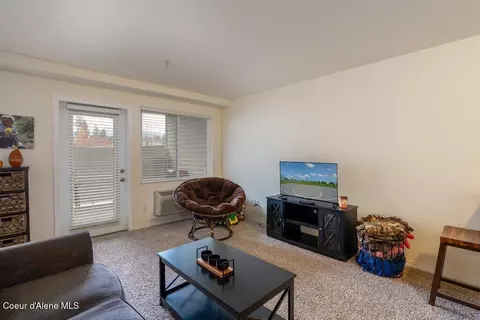 Living - 352 N Promenade Loop # 103, Post Falls, ID 83854 photo 2 of 3