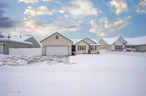 1063 N Whidbey Ln, Post Falls, ID 83854