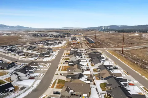 View/Area - 8265 W Splitrail Ave, Rathdrum, ID 83858 photo 2 of 9
