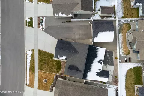 View/Area - 8265 W Splitrail Ave, Rathdrum, ID 83858 photo 1 of 9