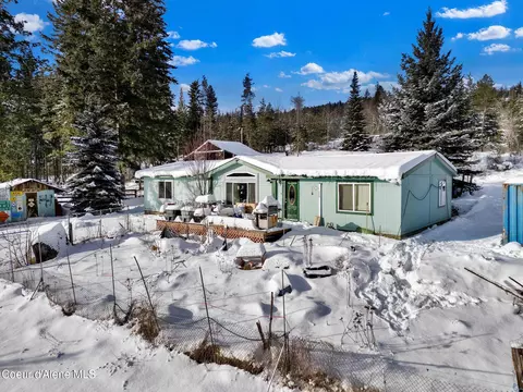 1763 Roop Rd, Cocolalla, ID 83813