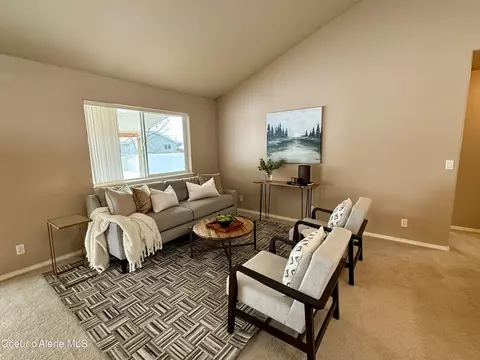 Living - 2602 N Partridge Loop, Post Falls, ID 83854 photo 2 of 3