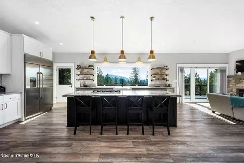 2220 E Stanley Hill Rd, Coeur D'alene, ID 83814