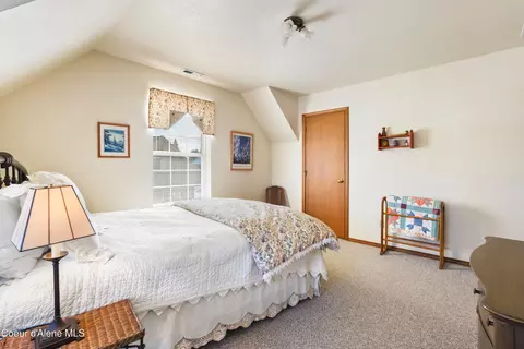 Bedroom - 110 Spur Dr, Sandpoint, ID 83864 photo 5 of 6