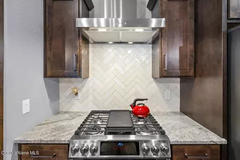Kitchen - 21041 N Eclipse Rd, Rathdrum, ID 83858 photo 1 of 2