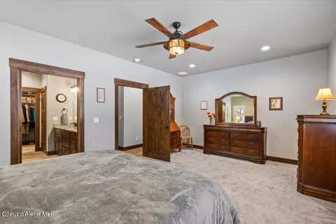 Bedroom - 21041 N Eclipse Rd, Rathdrum, ID 83858 photo 2 of 5