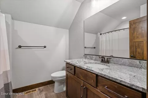 Bath - 21041 N Eclipse Rd, Rathdrum, ID 83858 photo 3 of 3