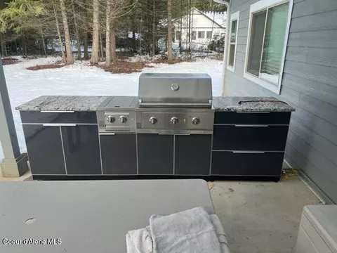 Kitchen - 21041 N Eclipse Rd, Rathdrum, ID 83858 photo 2 of 2