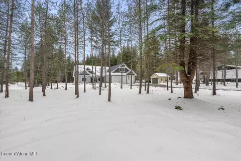 Exterior - 21041 N Eclipse Rd, Rathdrum, ID 83858 photo 4 of 10