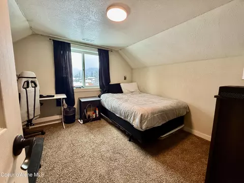 Bedroom - 102 S 3rd St, Pinehurst, ID 83850 photo 4 of 8