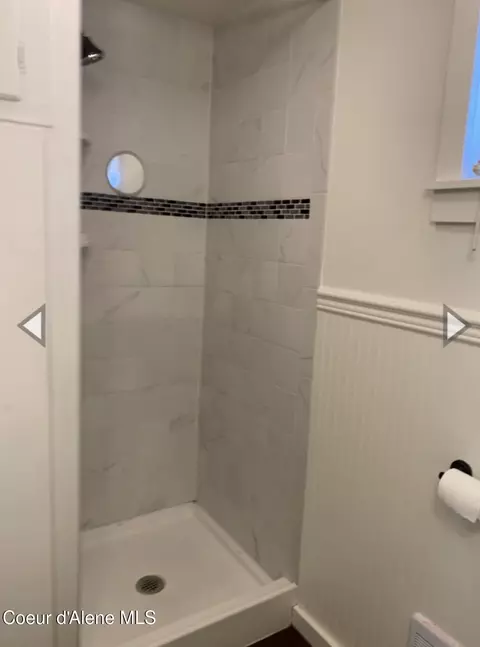 Bath - 462 Railroad Ave, Kellogg, ID 83837 photo 2 of 2