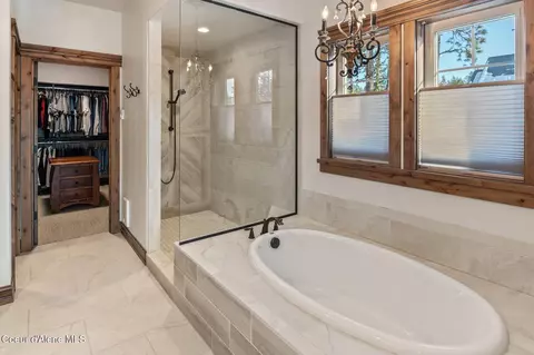 Bath - 4596 E Cattail Ct, Hayden, ID 83835 photo 1 of 4