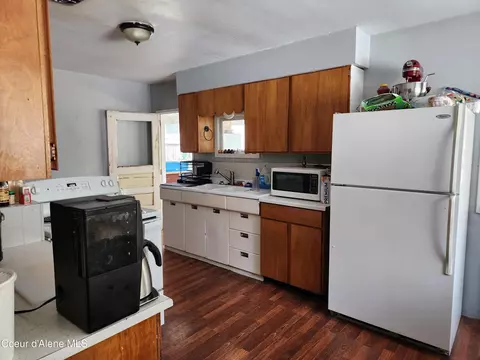 1004 Boylan Ave, Pinehurst, ID 83850 photo 9