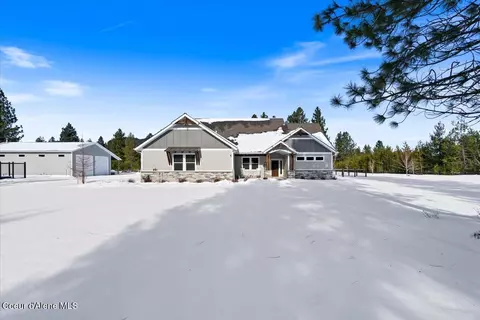 1373 W Chaparral Ave, Rathdrum, ID 83858