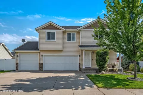 1712 E Warbler Ln, Post Falls, ID 83854