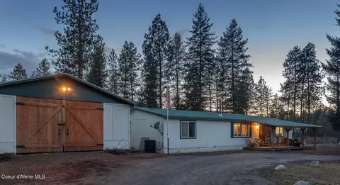 830 Shamar Dr, Blanchard, ID 83804