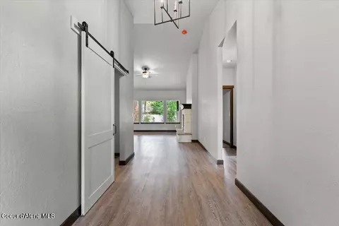 Entry Way - 2045 E Plaza Ct, Post Falls, ID 83854 photo 2 of 3
