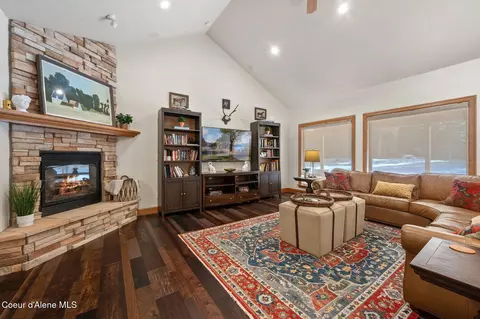 Living - 9876 E Howard Rd, Athol, ID 83801 photo 1 of 3