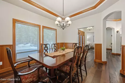 Dining - 9876 E Howard Rd, Athol, ID 83801 photo 2 of 2