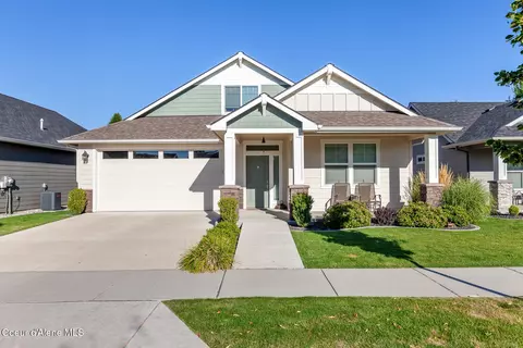 6282 N Descartes Dr, Coeur D'alene, ID 83815