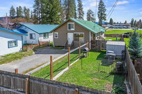 Exterior - 1108 Pine St, Sandpoint, ID 83864 photo 2 of 4
