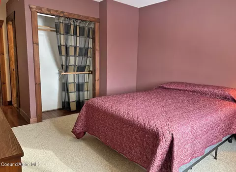 Bedroom - 1108 Pine St, Sandpoint, ID 83864 photo 3 of 5