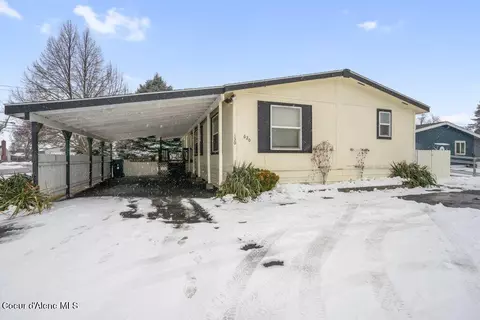 620 N Knights Ln, Post Falls, ID 83854