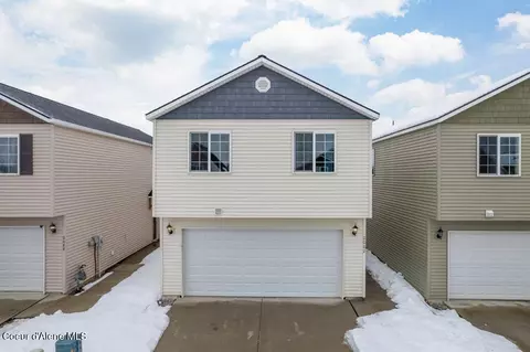 2082 N Cruze St, Post Falls, ID 83854