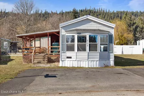 8598 W Park Loop, Rathdrum, ID 83858