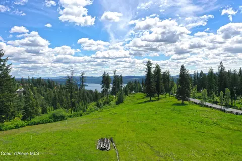 17252 S Estrella Dr, Coeur D'alene, ID 83814