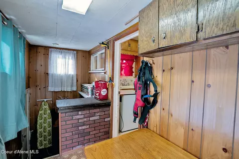 Entry Way - 131 King St, Wallace, ID 83873 photo 1 of 1