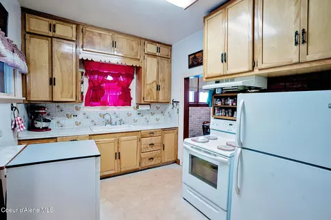Kitchen - 131 King St, Wallace, ID 83873 photo 4 of 4