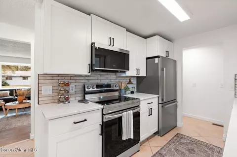Kitchen - 515 E 22nd Ave, Post Falls, ID 83854 photo 2 of 3