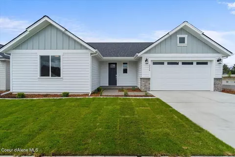 3526 N Cyprus Fox Lp Lp, Post Falls, ID 83854