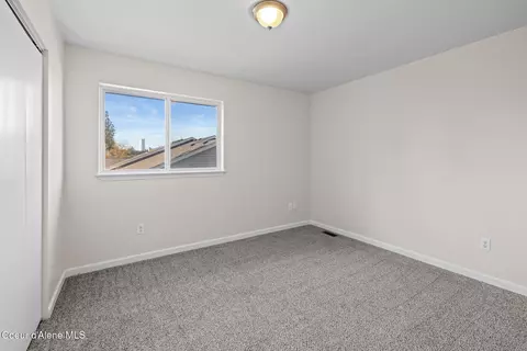 Bedroom - 650 E Sand Wedge Dr, Post Falls, ID 83854 photo 5 of 5