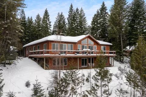 155 Cottage Ln, Bonners Ferry, ID 83805