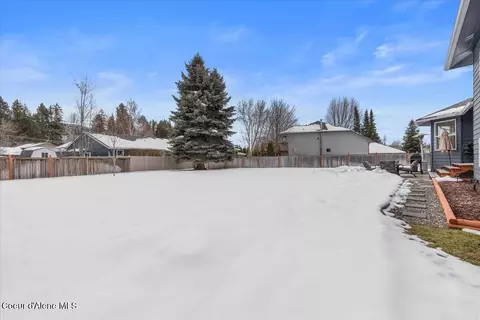 Exterior - 618 E Cloverleaf Dr, Hayden, ID 83835 photo 4 of 5