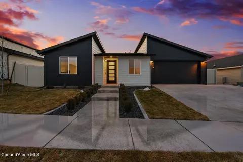 6643 Portrush Dr, Rathdrum, ID 83858