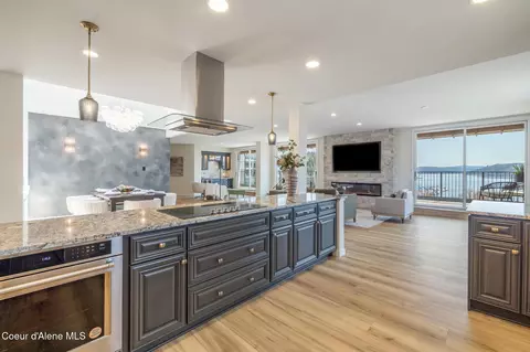 301 N 1st St # 930, Coeur D'alene, ID 83814